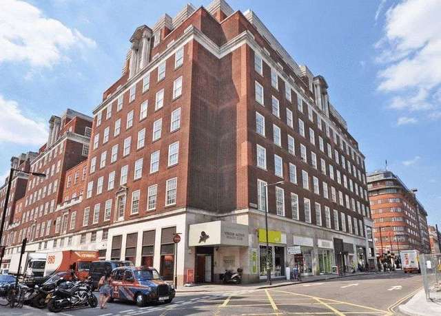  Image of 3 Bedroom Flat for sale at Park Street  London, W1K 7JB