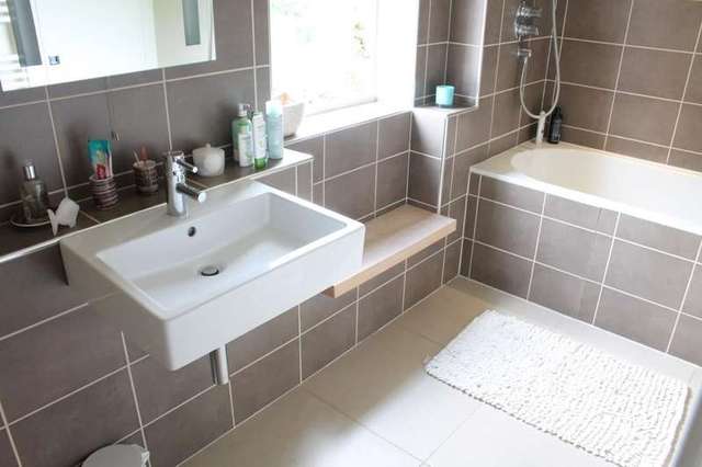  Image of 4 Bedroom Cottage for sale at Payhembury Honiton Devon, EX14 3HR