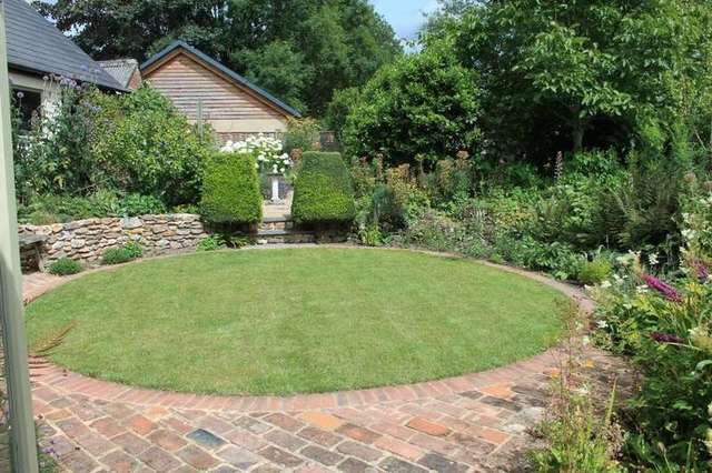  Image of 4 Bedroom Cottage for sale at Payhembury Honiton Devon, EX14 3HR