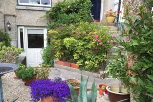  Image of 1 Bedroom Flat to rent at Penzance, TR18 4SN