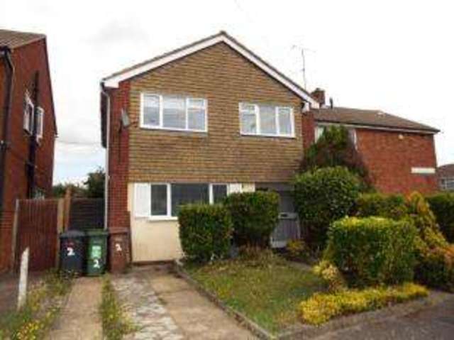  Image of 3 Bedroom Semi-Detached for sale at Luton Bedfordshire Leagrave, LU4 0PX
