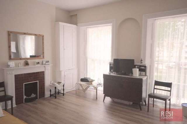  Image of Flat for sale at Regent Square  London, WC1H 8HZ