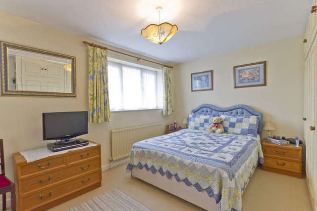  Image of 4 Bedroom Detached for sale at Hightown Ringwood Hampshire, BH24 3RB