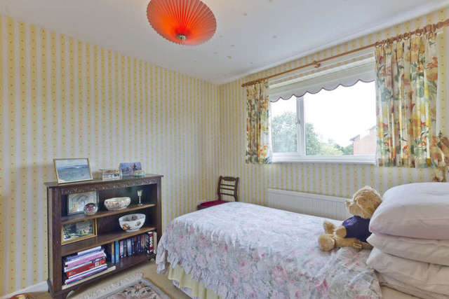  Image of 4 Bedroom Detached for sale at Hightown Ringwood Hampshire, BH24 3RB