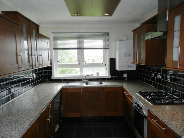  Image of 3 Bedroom Flat to rent at Burnside Glasgow Glasgow, G73 4ND