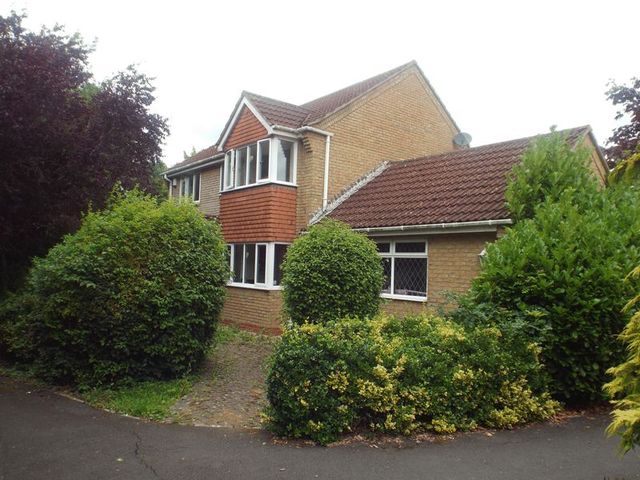  Image of 4 Bedroom Detached for sale at Saffron Meadow  Calne, SN11 0RR