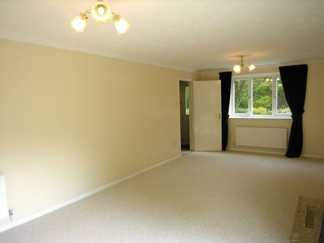  Image of 4 Bedroom Detached for sale at Saffron Meadow  Calne, SN11 0RR