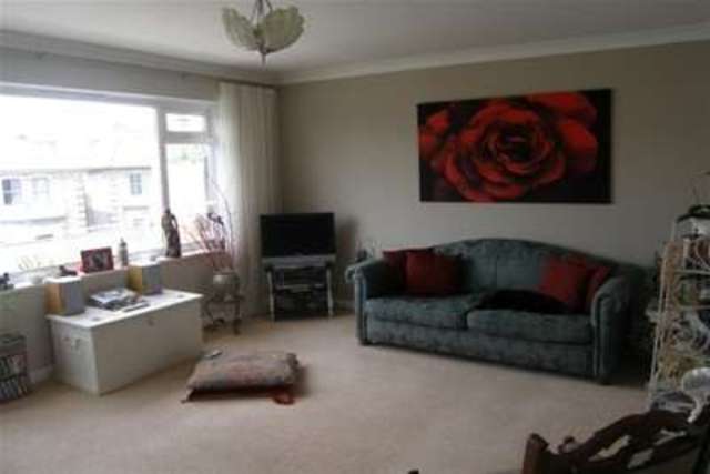  Image of 2 Bedroom Flat to rent at Hove, BN3 3AA