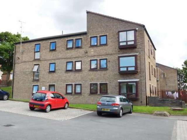  Image of 2 Bedroom Flat for sale at Leeds West Yorkshire Leeds, LS19 7XW