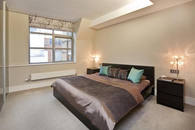  Image of 2 Bedroom Flat to rent at Clerkenwell London Farringdon, EC1M 4NP