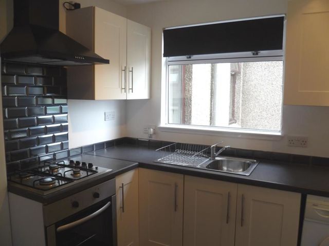  Image of 2 Bedroom Flat to rent at Glenrothes Fife Fife, KY1 4AY