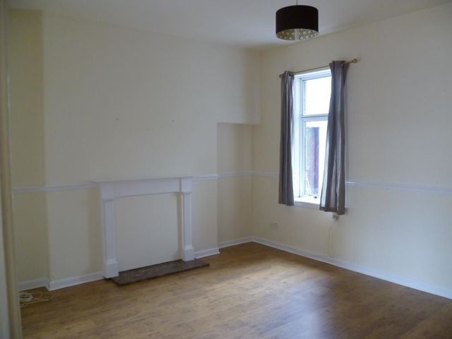  Image of 2 Bedroom Flat to rent at Glenrothes Fife Fife, KY1 4AY