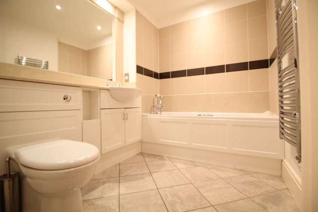  Image of 2 Bedroom Apartment to rent at Tanyard House High Street Brentford, TW8 8LJ