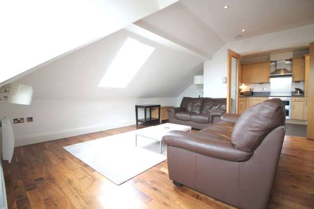  Image of 2 Bedroom Apartment to rent at Tanyard House High Street Brentford, TW8 8LJ