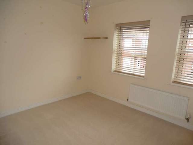  Image of 4 Bedroom Detached to rent at Westwood Heath Coventry Westwood Heath, CV4 8GZ
