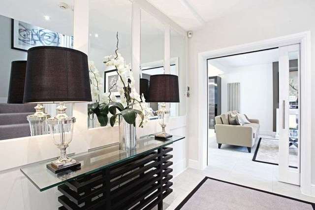  Image of 3 Bedroom Terraced for sale at Bishopsgate Road  Englefield Green, TW20 0XP