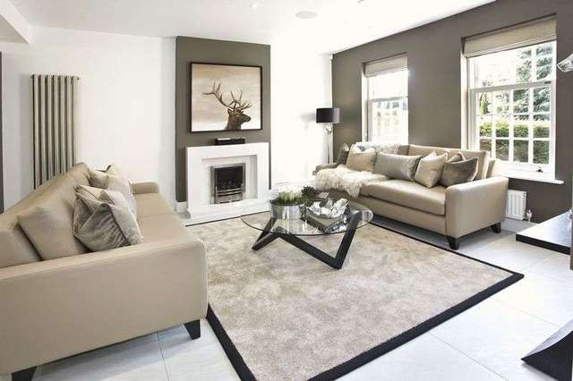  Image of 3 Bedroom Terraced for sale at Bishopsgate Road  Englefield Green, TW20 0XP