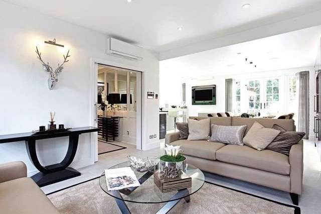  Image of 3 Bedroom Terraced for sale at Bishopsgate Road  Englefield Green, TW20 0XP