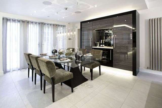  Image of 3 Bedroom Terraced for sale at Bishopsgate Road  Englefield Green, TW20 0XP