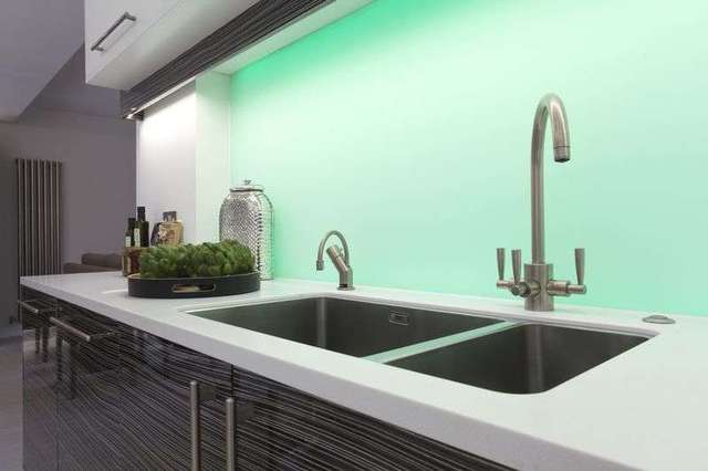  Image of 3 Bedroom Terraced for sale at Bishopsgate Road  Englefield Green, TW20 0XP