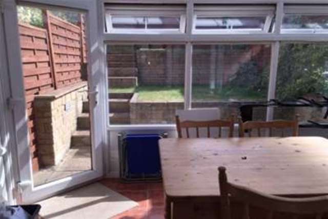  Image of 2 Bedroom Terraced to rent at Bristol, BS4 3AG
