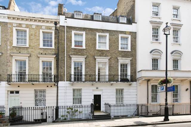  Image of 2 Bedroom Flat to rent at Warwick Way  London, SW1V 1SD