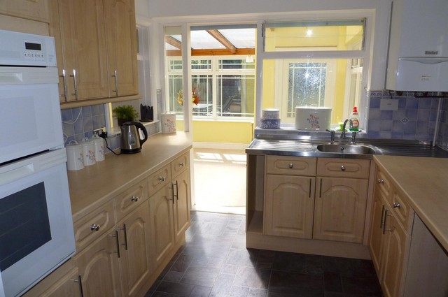  Image of 3 Bedroom Semi-Detached to rent at Gosport, PO12 2AL