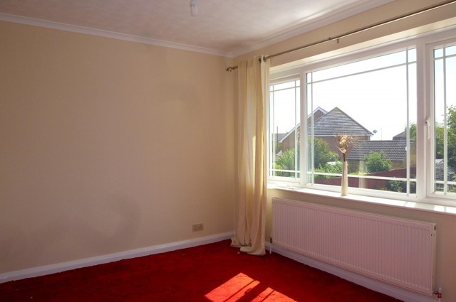  Image of 3 Bedroom Semi-Detached to rent at Gosport, PO12 2AL