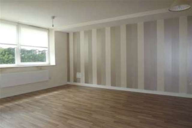  Image of 2 Bedroom Flat to rent at Liverpool, L33 8WZ