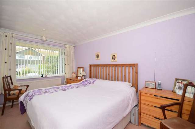  Image of 3 Bedroom Detached for sale at Herne Bay Kent Herne Bay, CT6 7DE