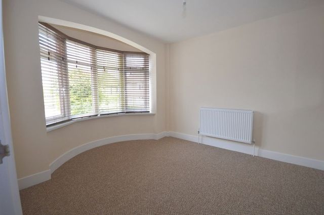  Image of 4 Bedroom Semi-Detached for sale at Ashford Grove  Yeovil, BA21 4PQ