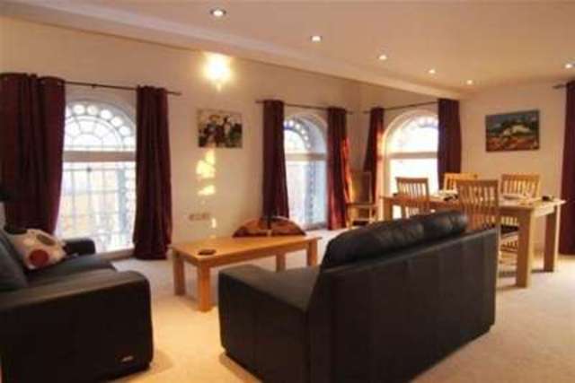  Image of 2 Bedroom Flat to rent at Wakefield, WF1 1LG