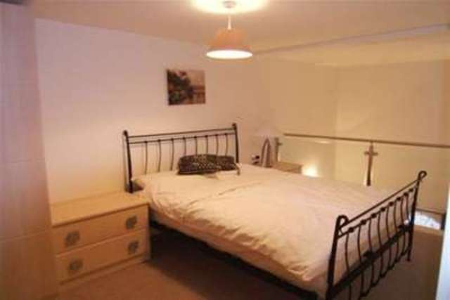  Image of 2 Bedroom Flat to rent at Wakefield, WF1 1LG