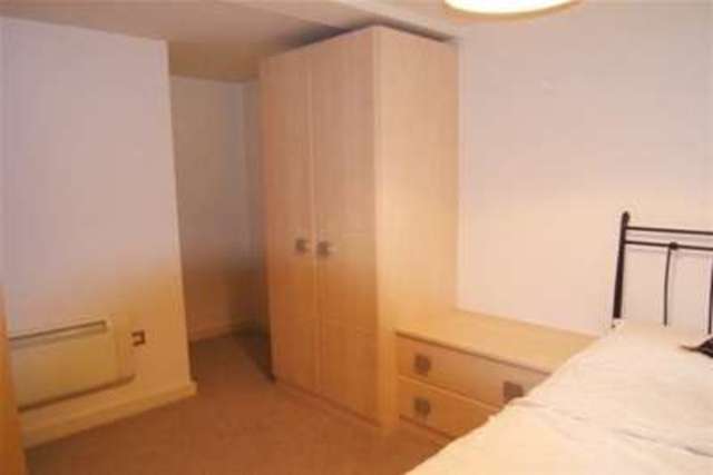  Image of 2 Bedroom Flat to rent at Wakefield, WF1 1LG