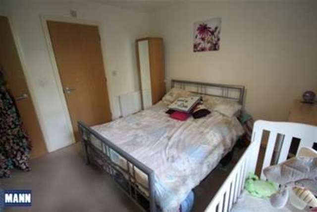  Image of 2 Bedroom Flat to rent at Greenhithe, DA9 9UP