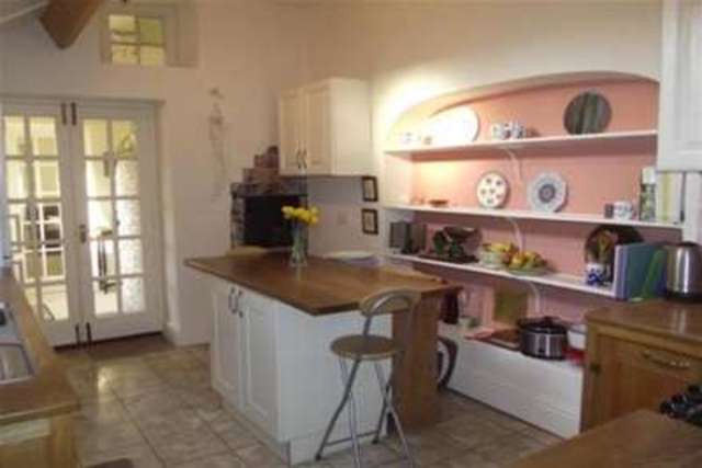 Image of 2 Bedroom Terraced to rent at Wells, BA5 2PF