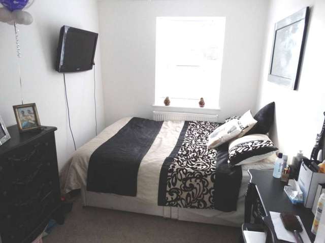  Image of 3 Bedroom Semi-Detached for sale at Easton Cottages Langney Rise Eastbourne, BN23 7PD