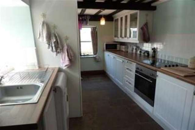  Image of 3 Bedroom Detached to rent at Upper Mayfield, DE6 2HQ