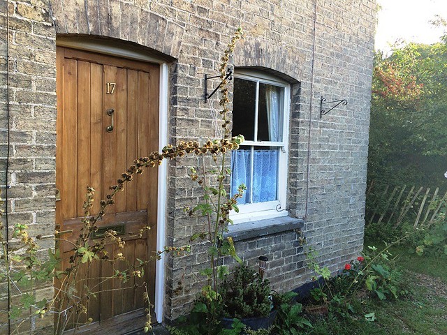  Image of 2 Bedroom Detached to rent at Trumpington Road, CB2 8EZ