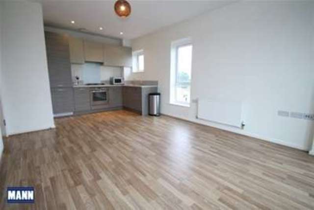  Image of 2 Bedroom Flat to rent at Greenhithe, DA9 9UP