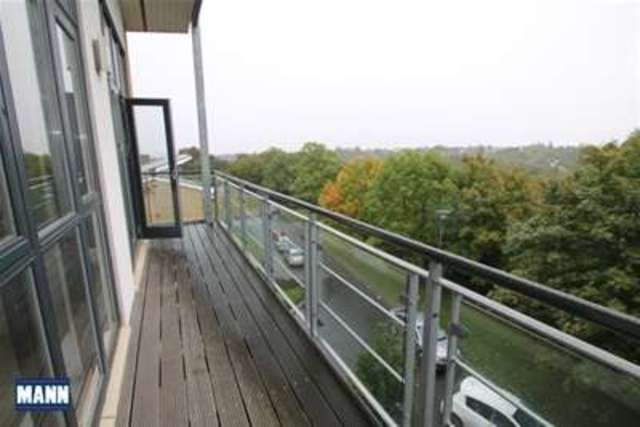  Image of 2 Bedroom Flat to rent at Greenhithe, DA9 9UP