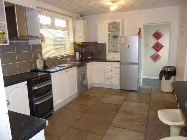  Image of 3 Bedroom Property for sale at Corporation Road  Port Talbot, SA12 6UB
