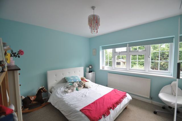 Image of 4 Bedroom Detached for sale at Albany Road  Fleet, GU51 3PT