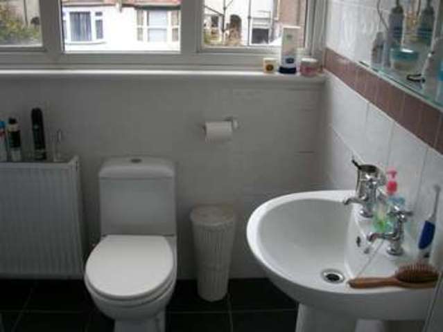  Image of 4 Bedroom Terraced to rent at Brighton, BN2 5TH