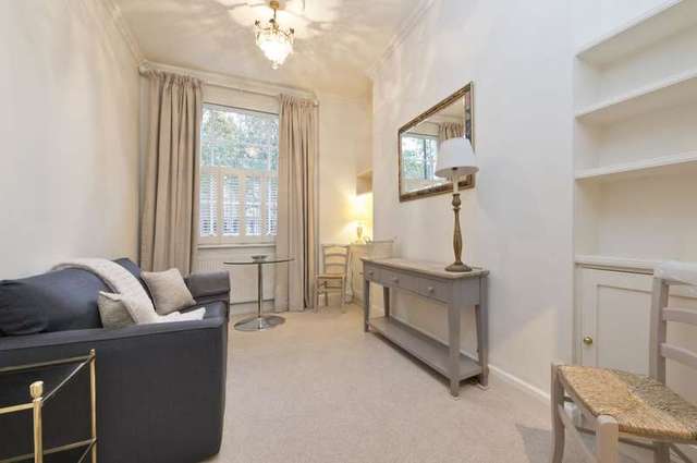  Image of 1 Bedroom Ground Flat to rent at Aylesford Street  London, SW1V 3RY