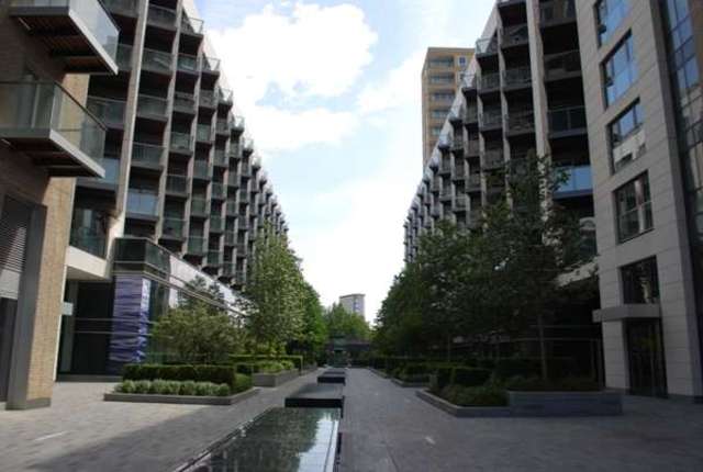  Image of Flat to rent at North Boulevard  Canary Wharf, E14 9FG