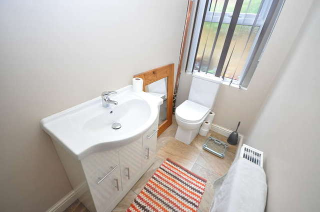 Image of 6 Bedroom Terraced for sale at Darwen Lancashire, BB3 2SF