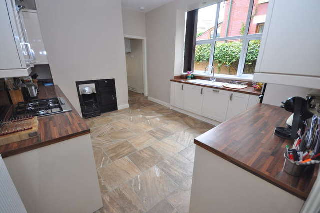 Image of 6 Bedroom Terraced for sale at Darwen Lancashire, BB3 2SF