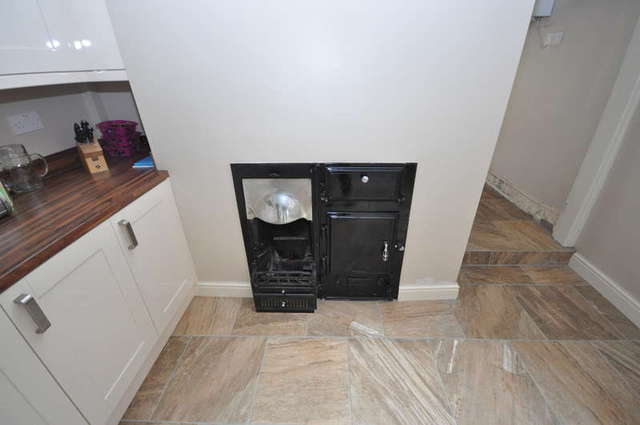  Image of 6 Bedroom Terraced for sale at Darwen Lancashire, BB3 2SF