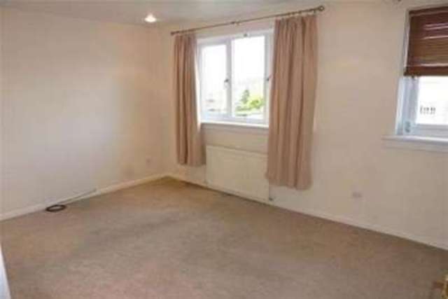  Image of 4 Bedroom Detached to rent at Glasgow, G74 4TB